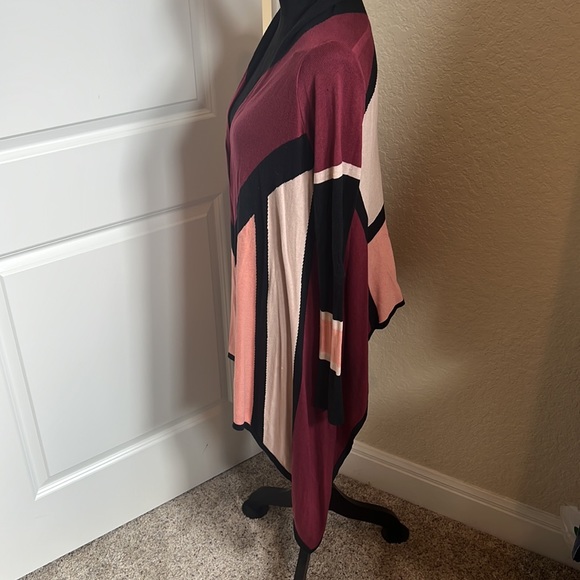 BCBG MAXAZRIA Sweater - Picture 3 of 7